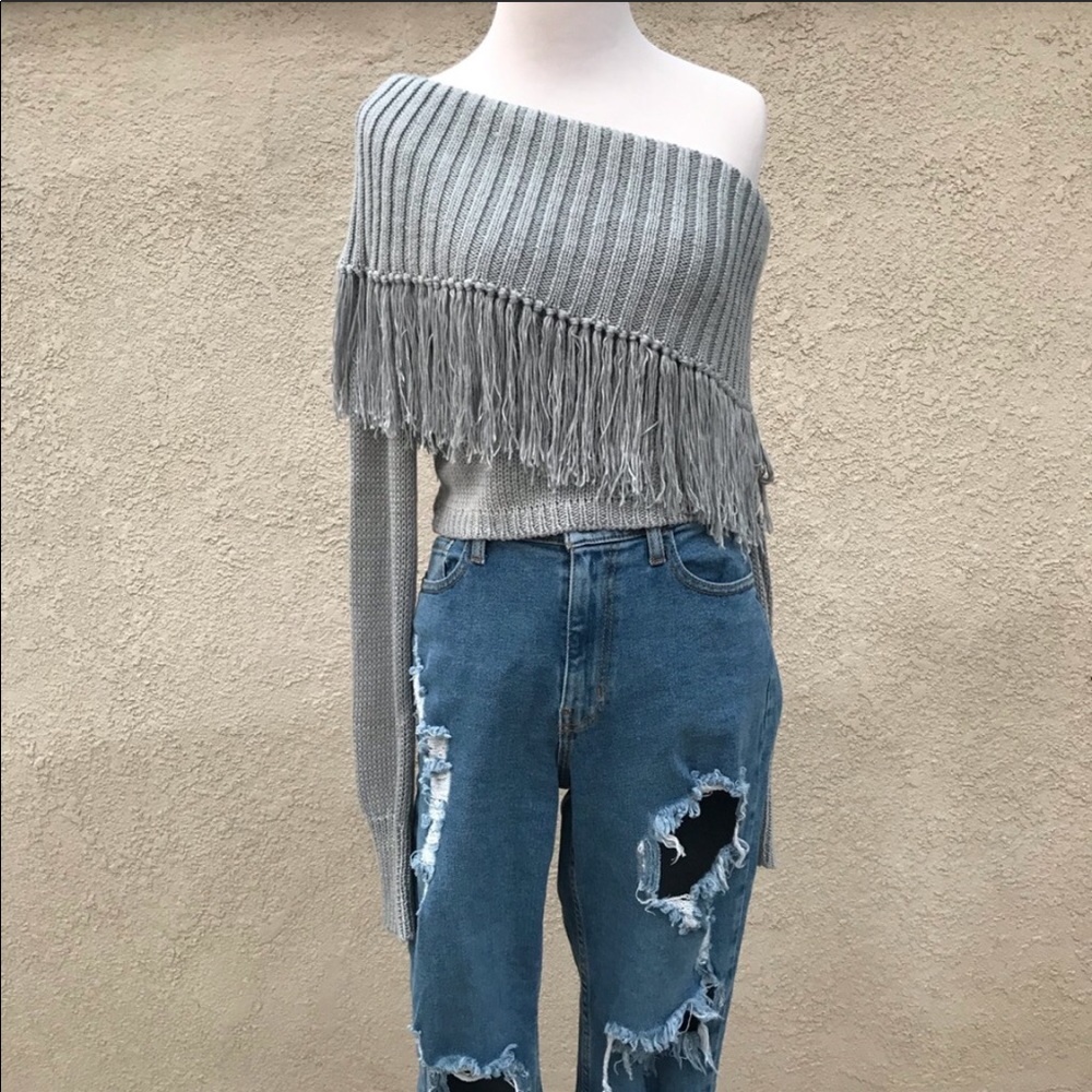 Lovers friends capulet fringe off shoulder sweater - Picture 1 of 13
